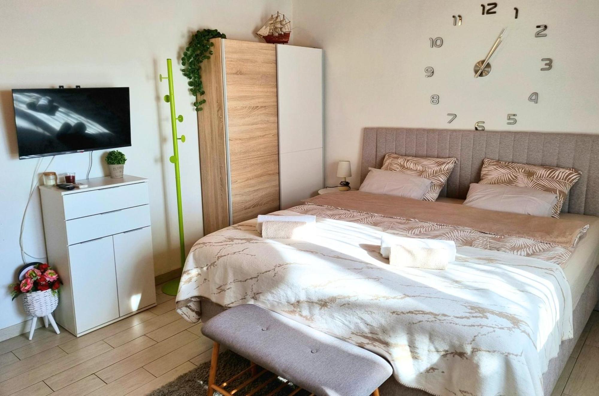 Studio Apartment Lino Skrbčići Eksteriør billede